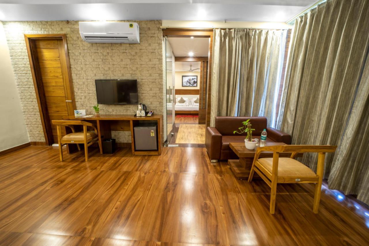 Hotel Divine Lakshmi Ganga Rishīkesh Eksteriør bilde