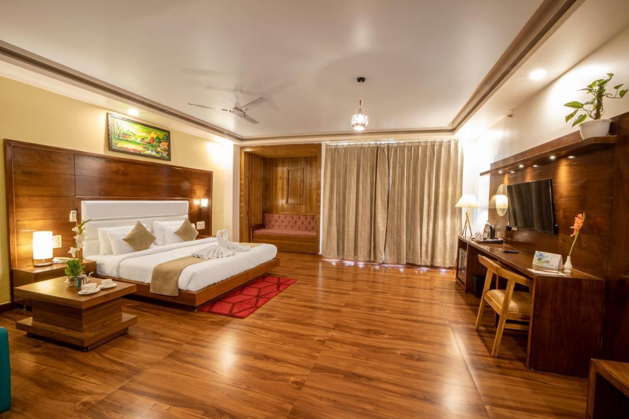 Hotel Divine Lakshmi Ganga Rishīkesh Eksteriør bilde