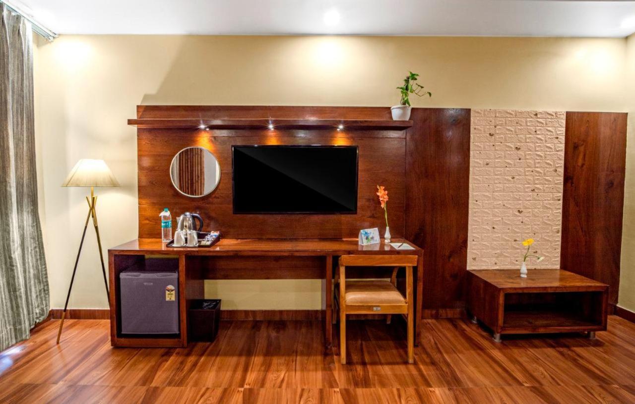 Hotel Divine Lakshmi Ganga Rishīkesh Eksteriør bilde